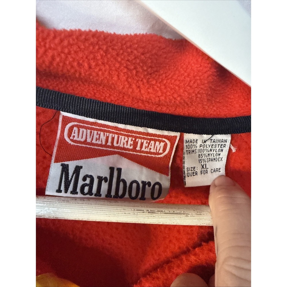 Marlboro Adventure Team Red Fleece Pullover Sweater Yellow Black XL Vintage - Picture 2 of 7